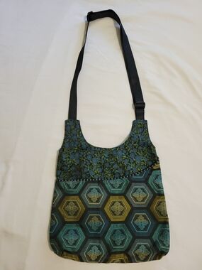 ✨ Maruca Spree Crossbody Bag | Floral & Geometric Print | EUC ✨